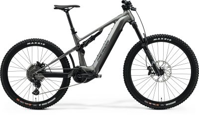 eONE-SIXTY_675_gryblk_MY25