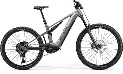 eONE-SIXTY_875_gryblk_MY26
